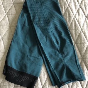 7/8 lululemon warp knit